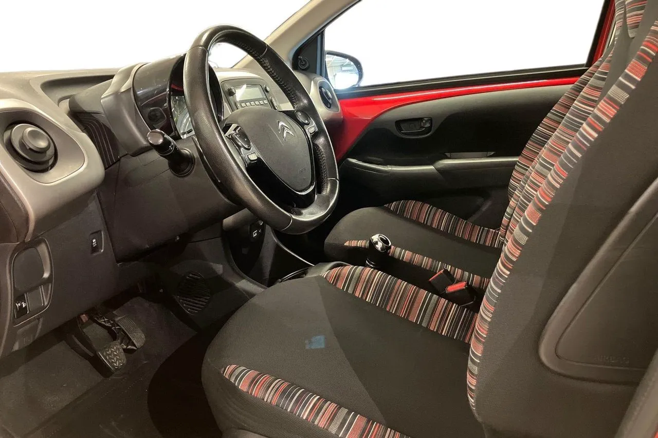 Vehicle image 8
