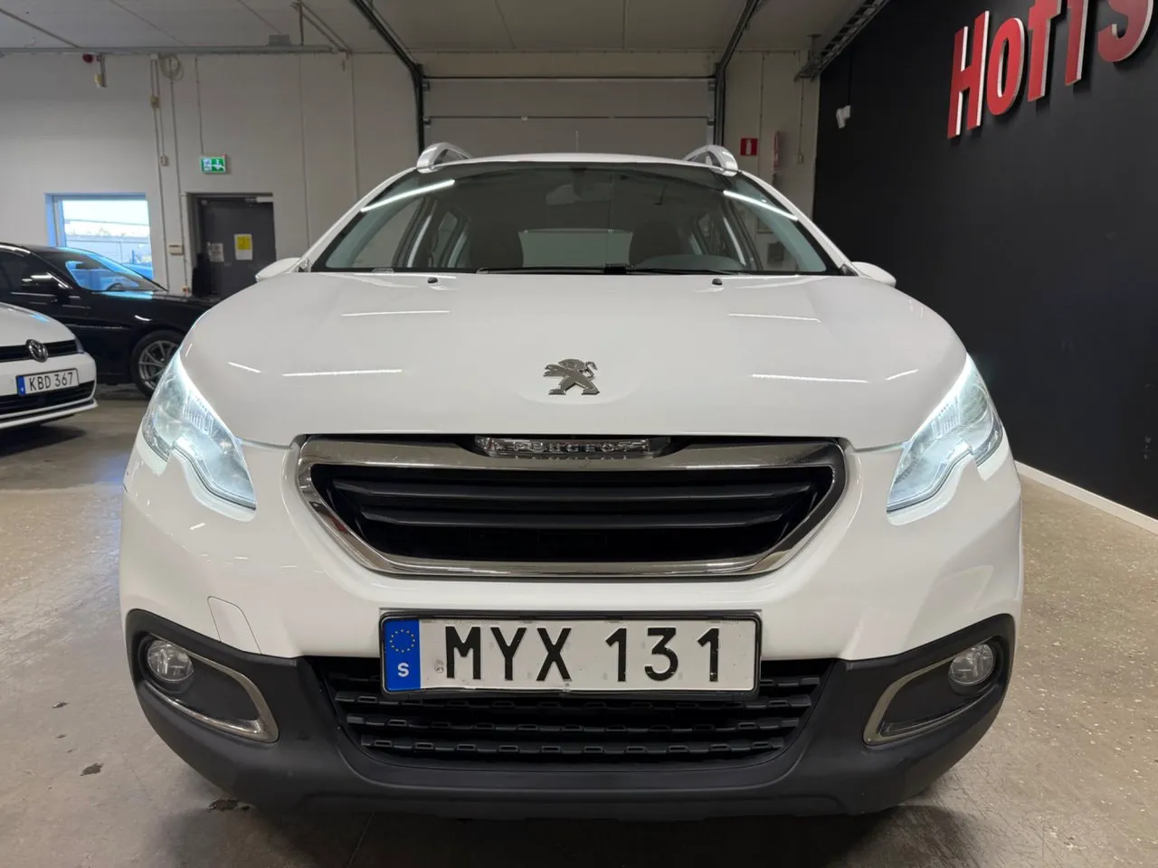 Vehicle image 8