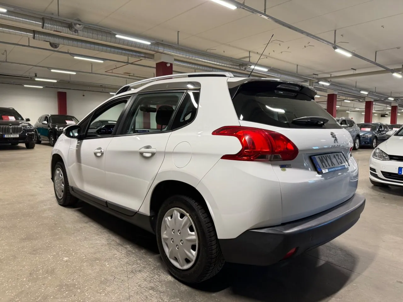 Vehicle image 5