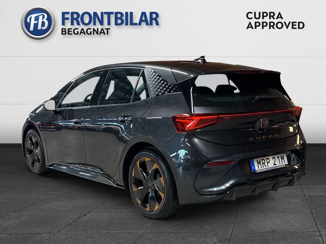 Vehicle image 7