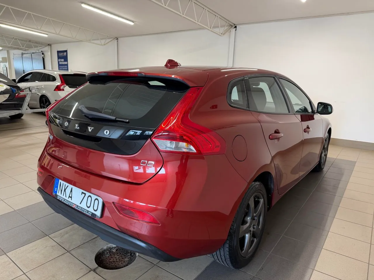 Vehicle image 4