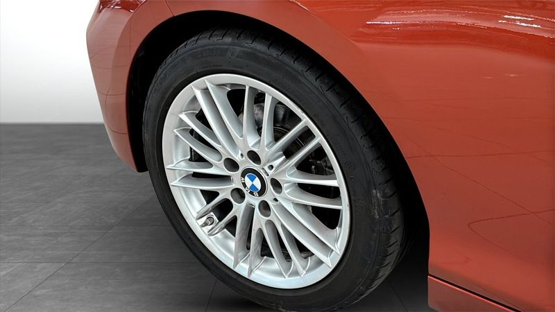 BMW 118 bild 9