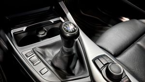 BMW 118 bild 13