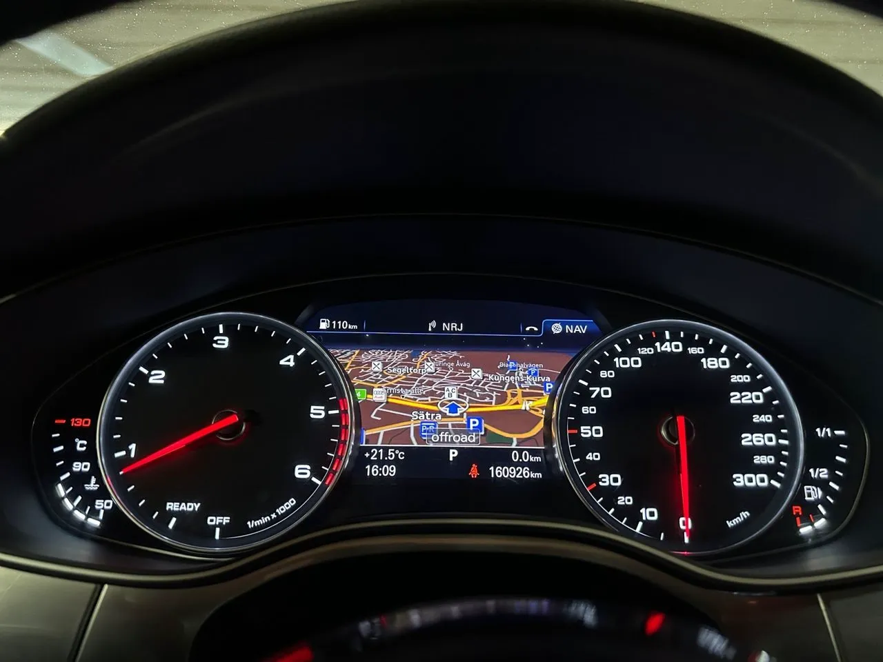 Vehicle image 21