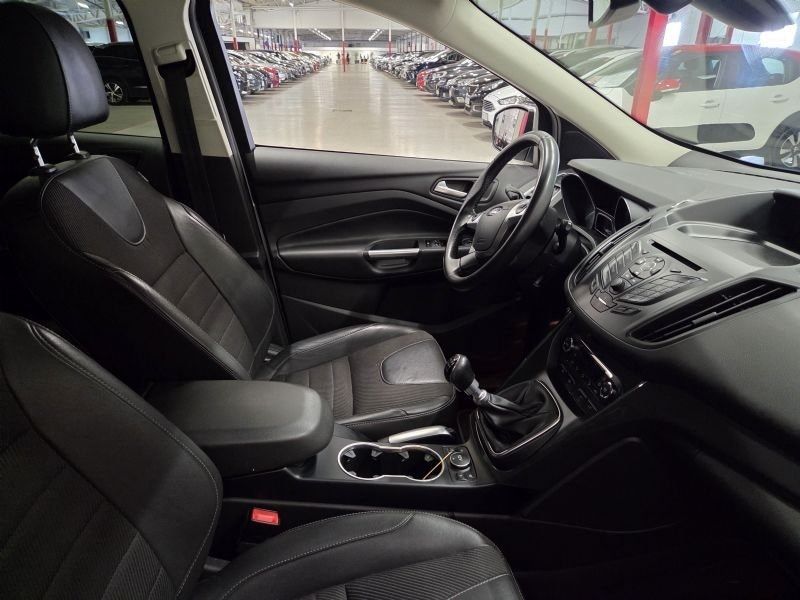 Ford Kuga bild 4