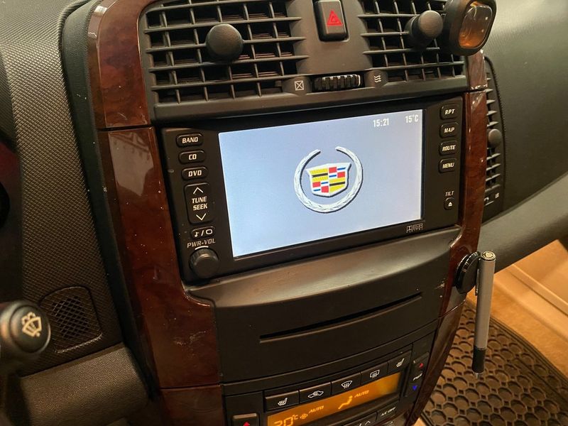 Cadillac SRX bild 23
