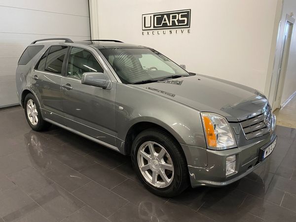 Cadillac SRX 4.6 V8 AWD Hydra-Matic 7-sitsig - 2005