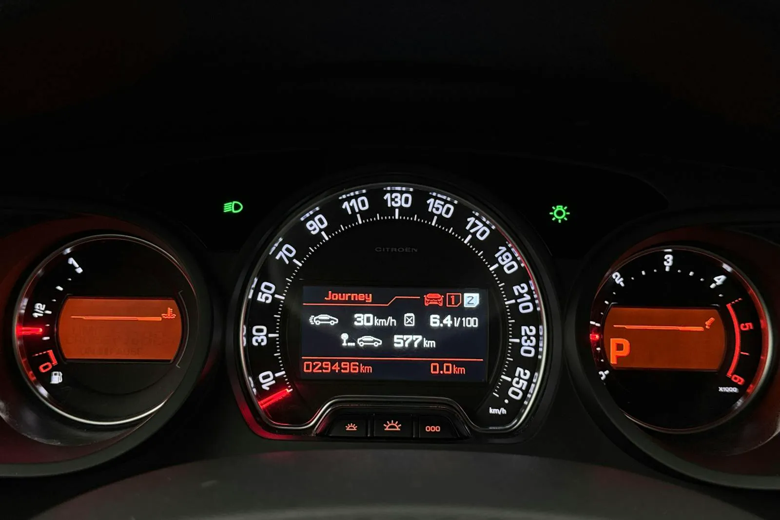Vehicle image 9