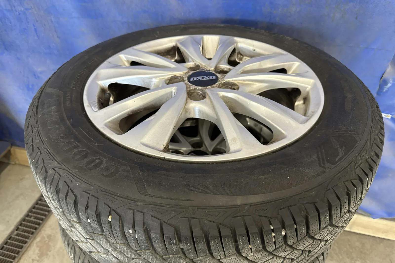 Vehicle image 20