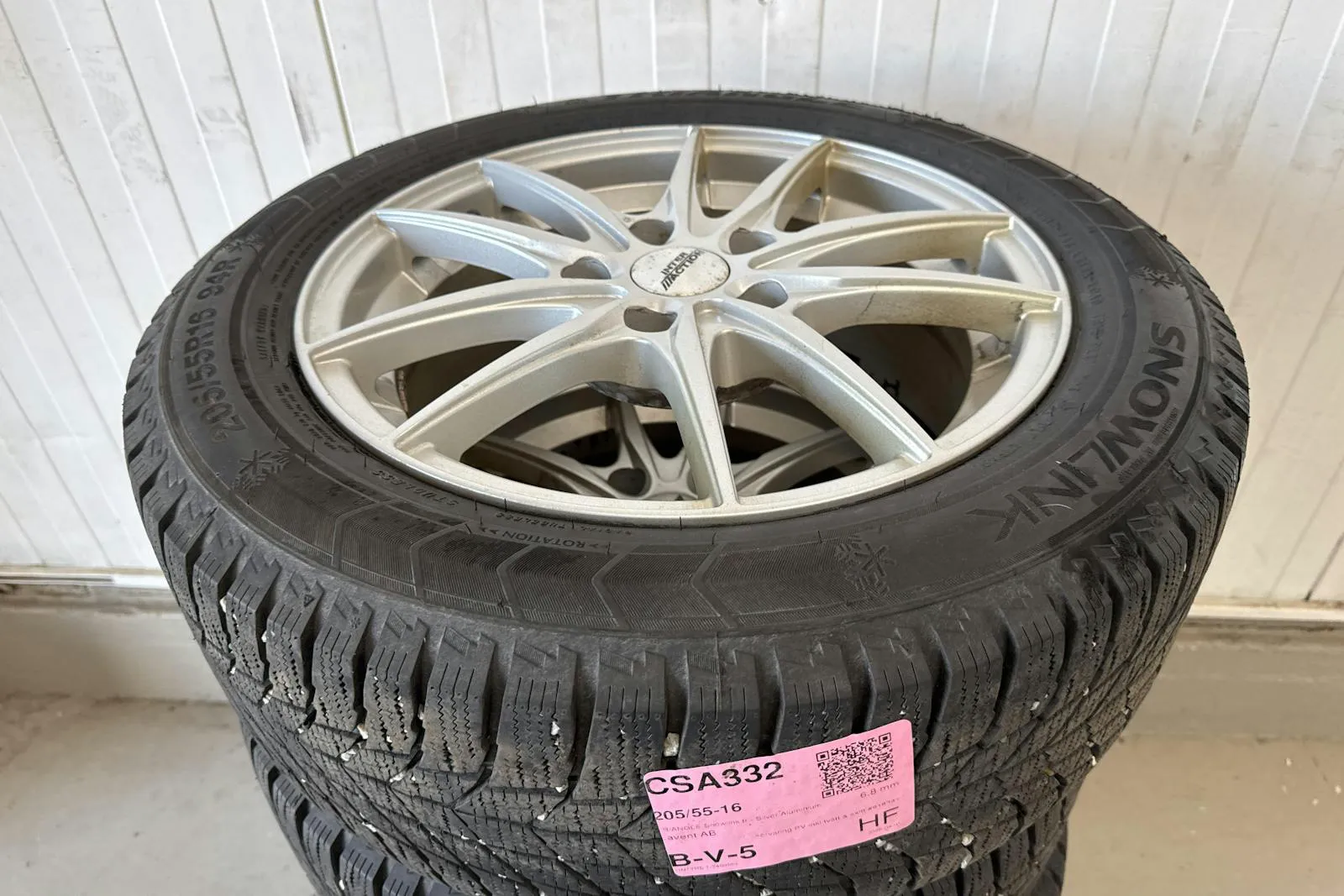 Vehicle image 18