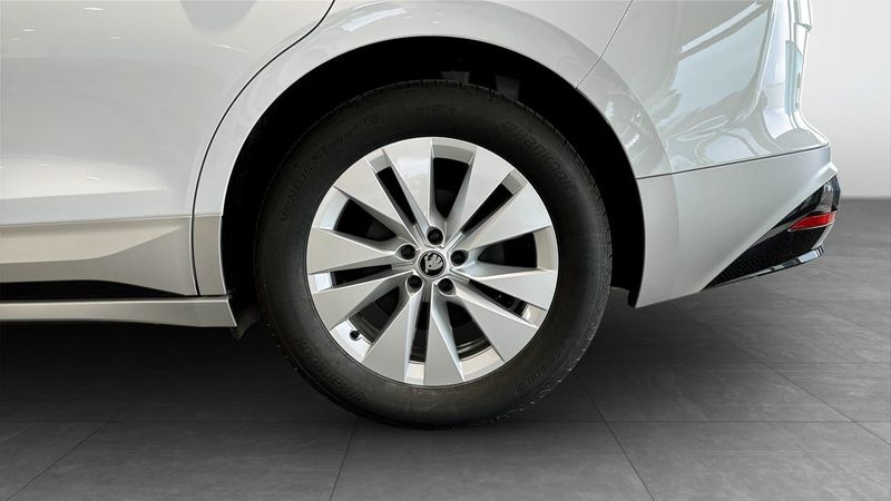 Skoda Enyaq bild 4