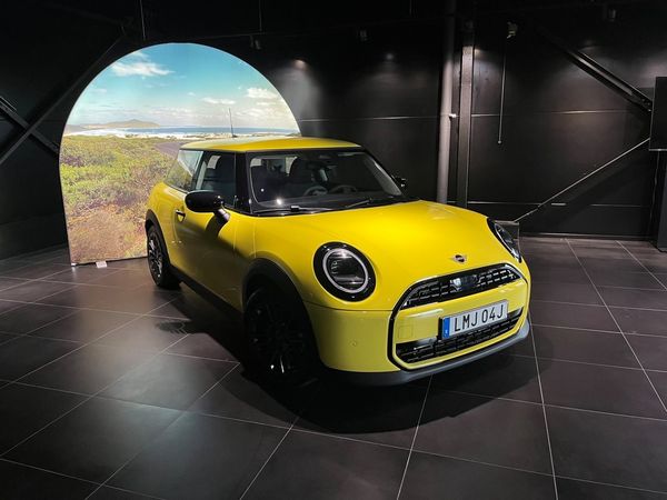 MINI Cooper C 3dr Essential Trim Paket S Fri Service * - 2025