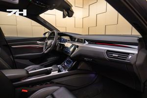 Audi e-tron Sportback bild 14