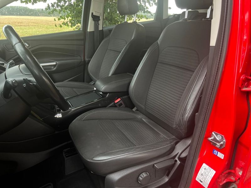 Ford Kuga bild 11
