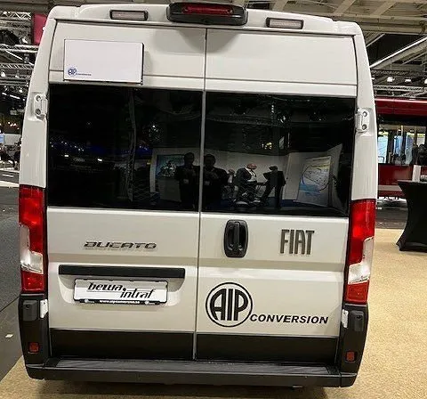 Vehicle image 7
