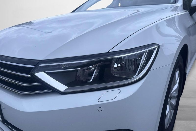 Volkswagen Passat bild 14