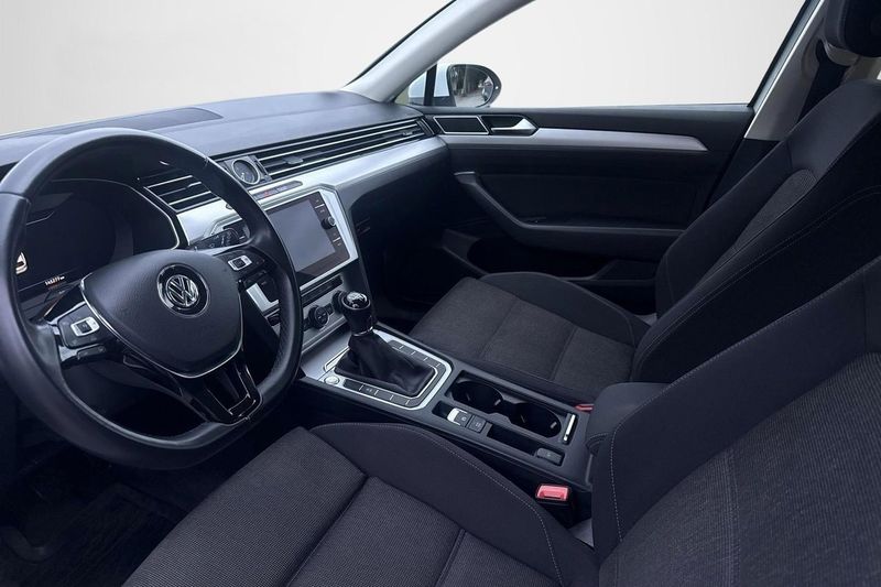 Volkswagen Passat bild 3