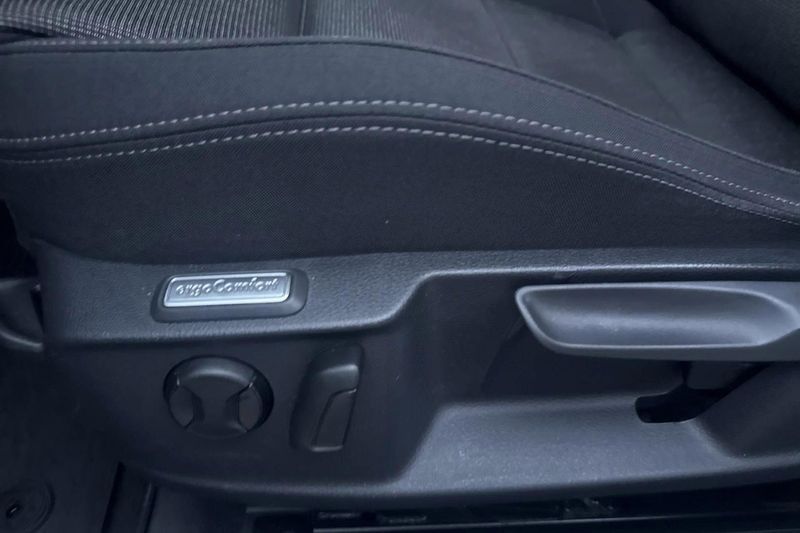 Volkswagen Passat bild 17