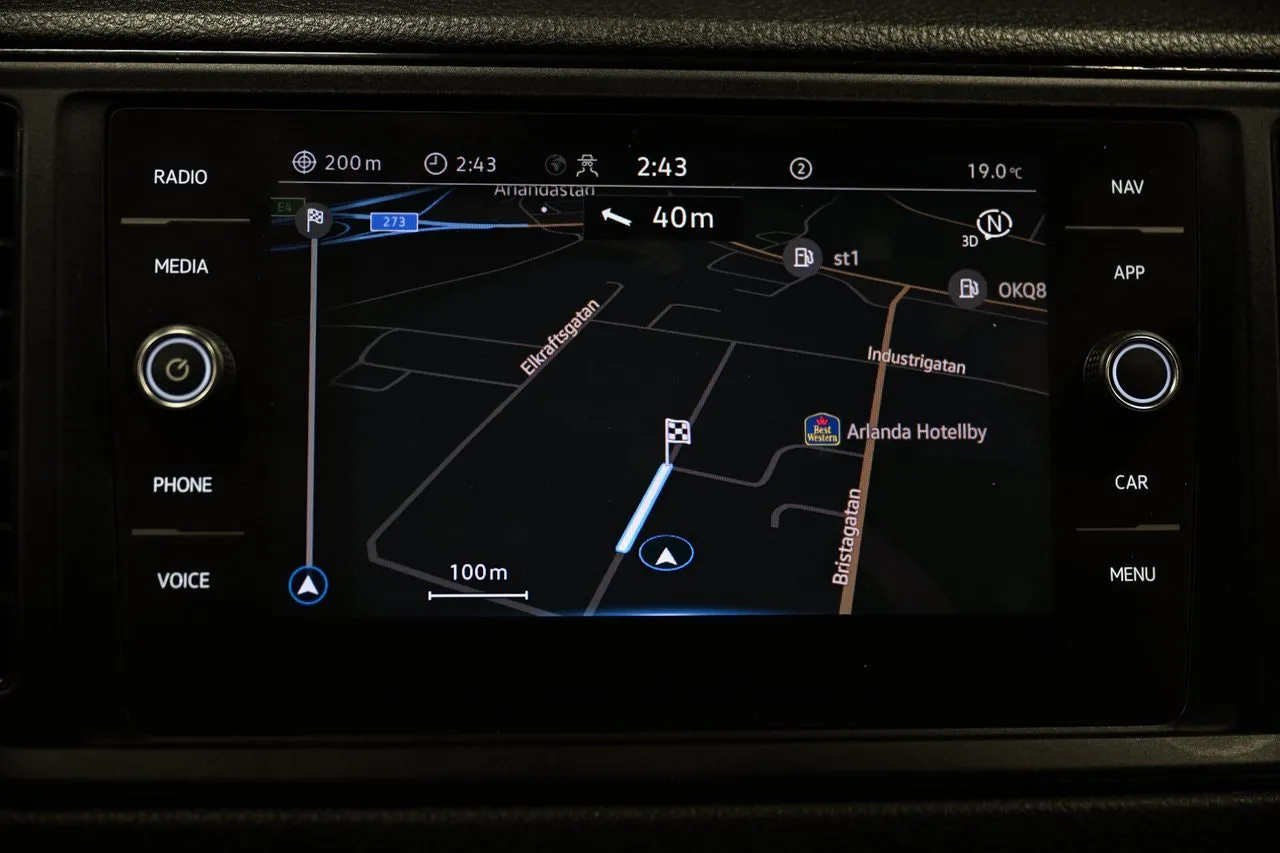 Vehicle image 21