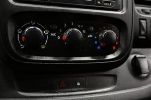 Renault Trafic bild 17