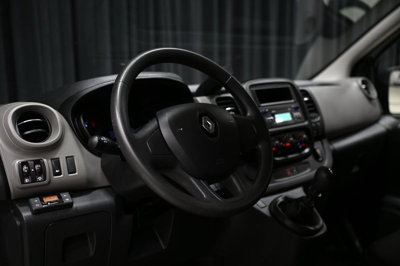 Renault Trafic bild 13