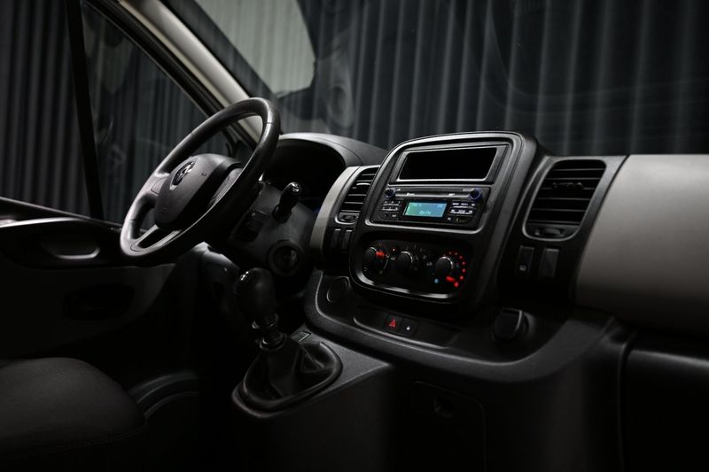 Renault Trafic bild 26