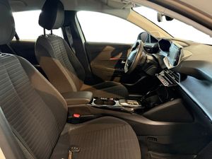 Peugeot e-208 bild 15
