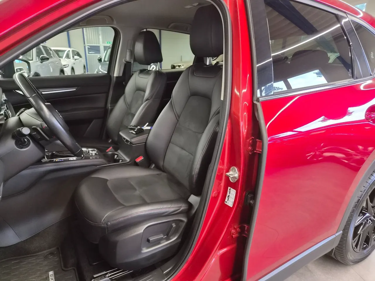 Vehicle image 6