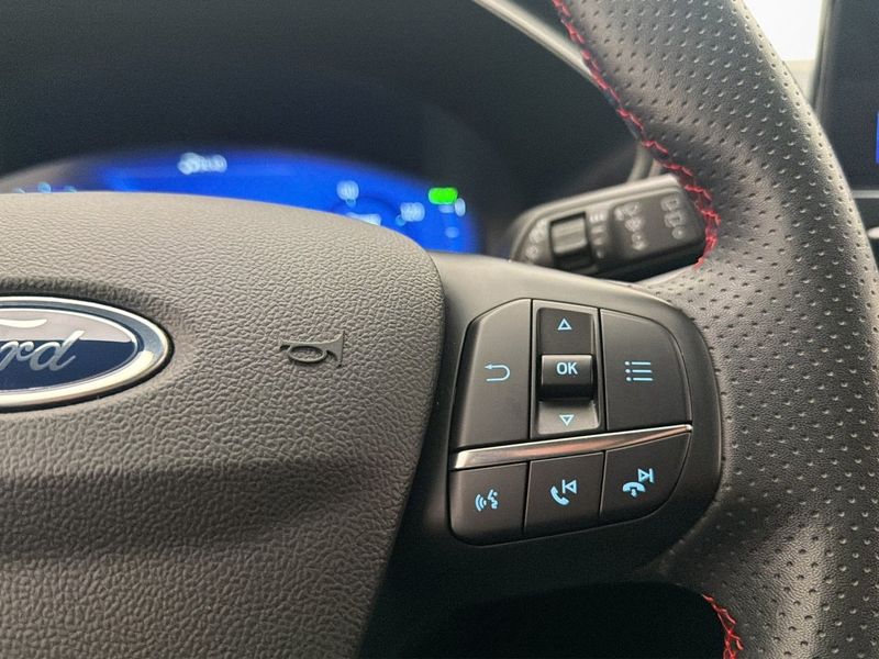 Ford Kuga bild 18