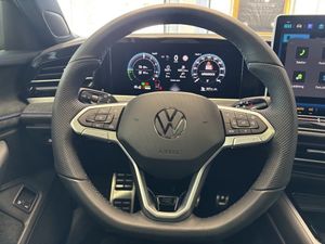 Volkswagen Passat bild 8