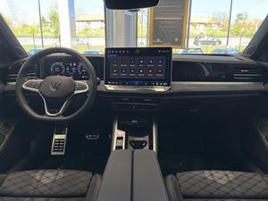 Volkswagen Passat bild 9