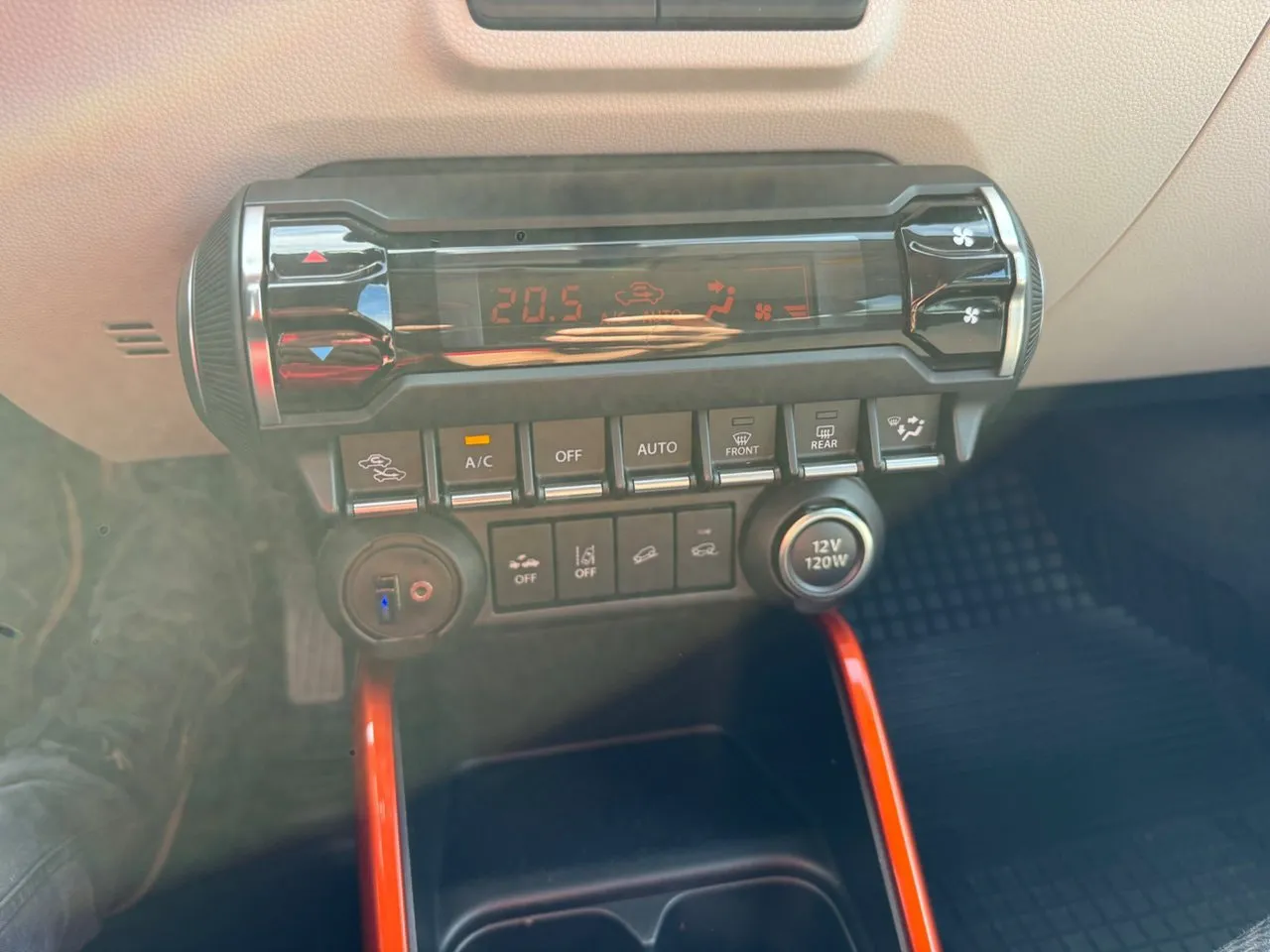 Vehicle image 20