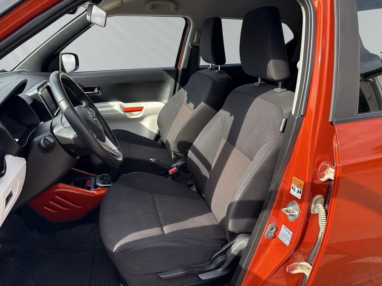 Vehicle image 8