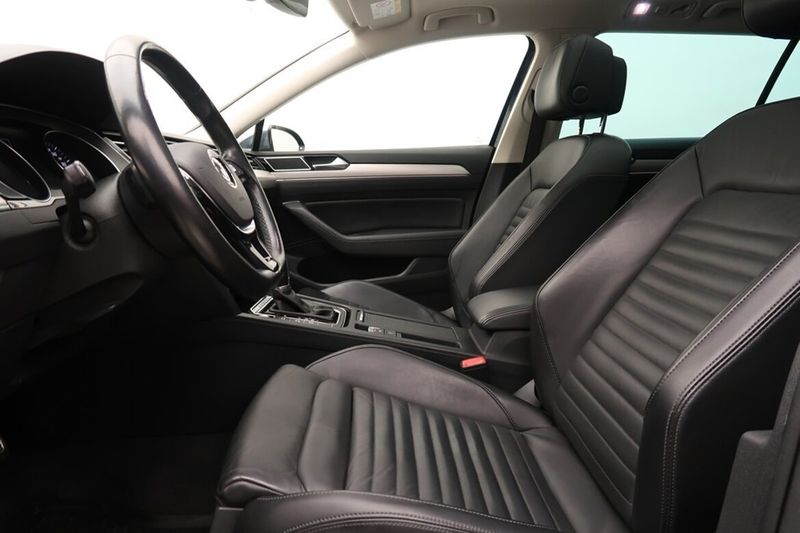 Volkswagen Passat bild 10