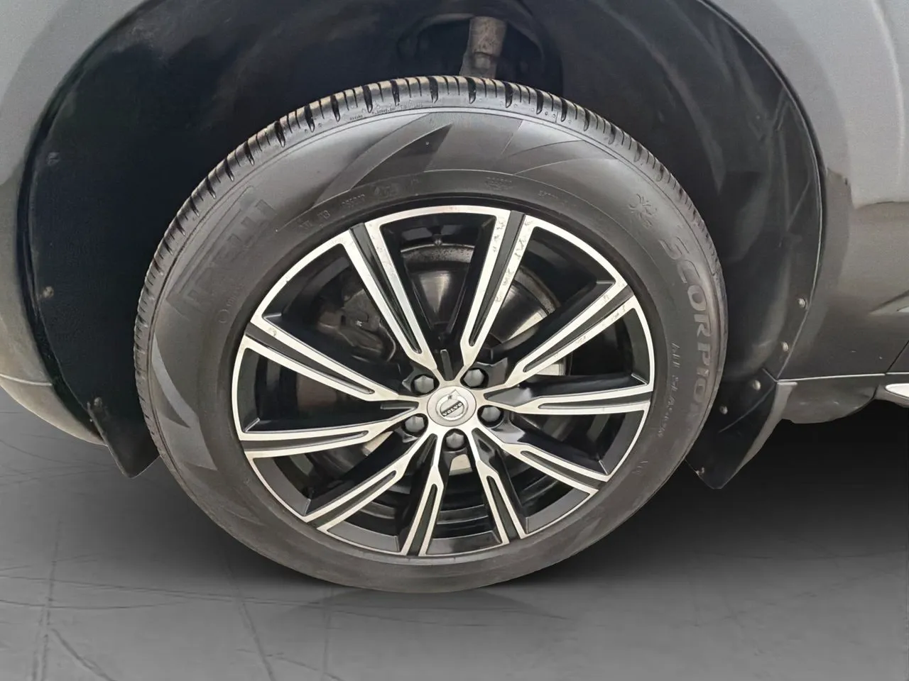 Vehicle image 35