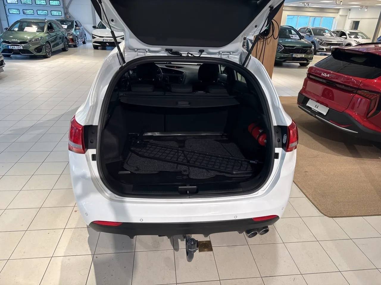 Vehicle image 13