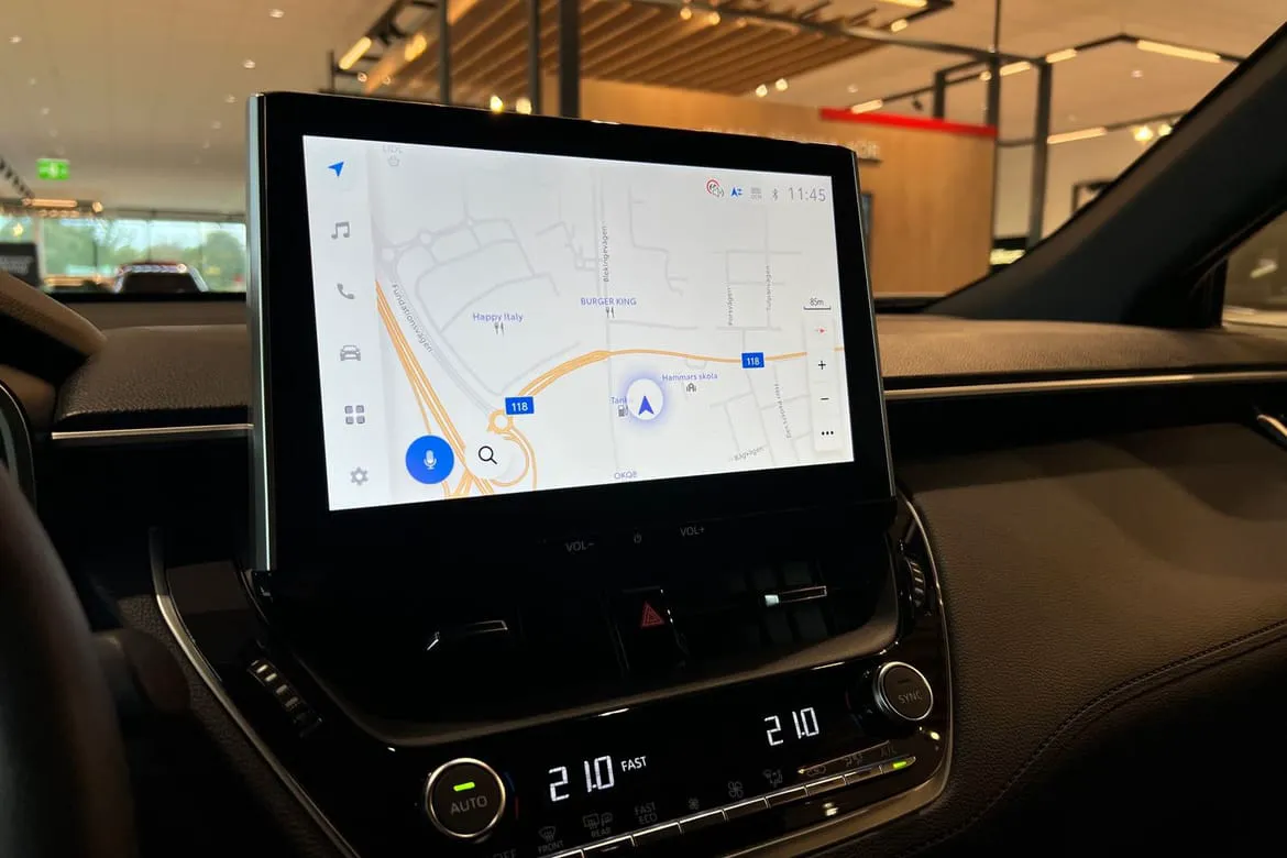 Vehicle image 14