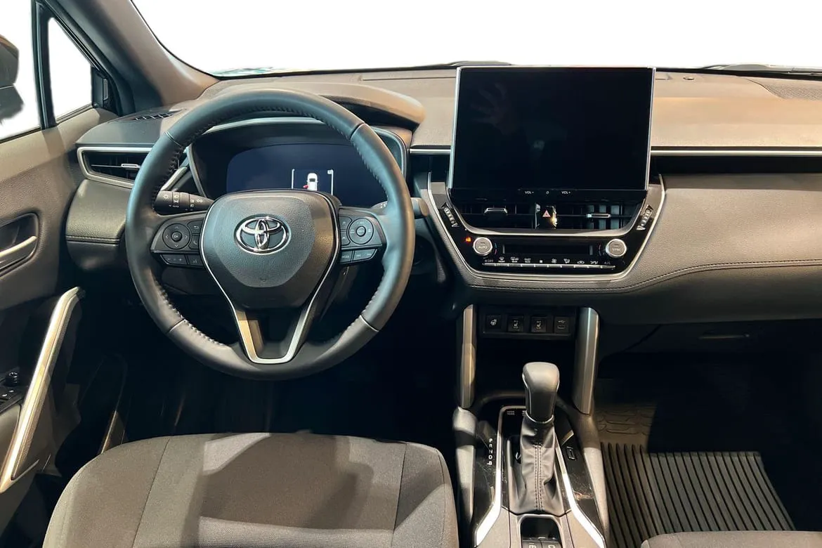 Vehicle image 9