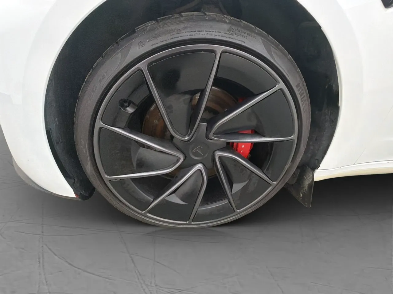 Vehicle image 28
