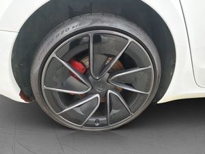 Tesla Model 3 bild 31