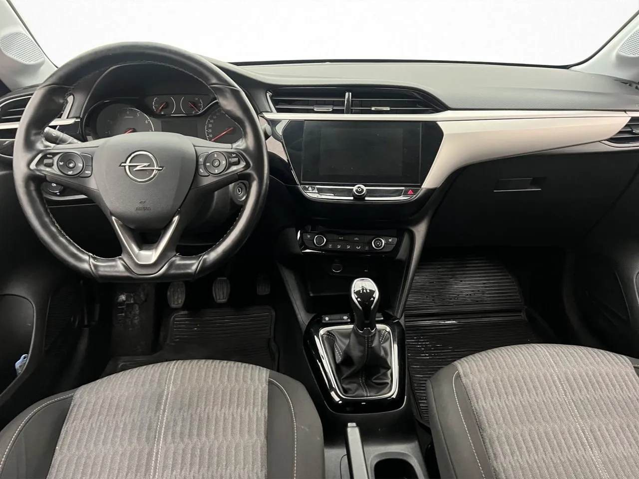 Vehicle image 18