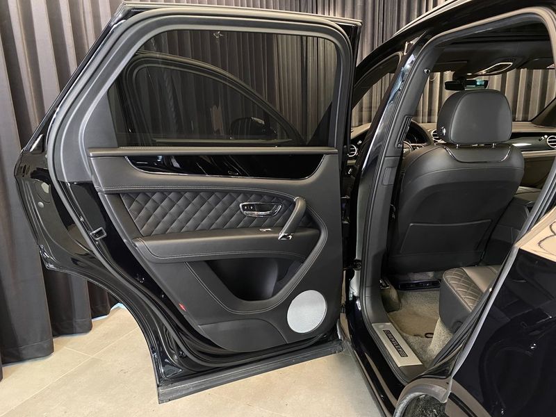 Bentley Bentayga bild 37