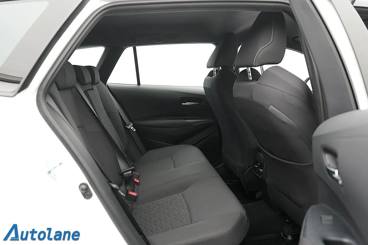 Vehicle image 20