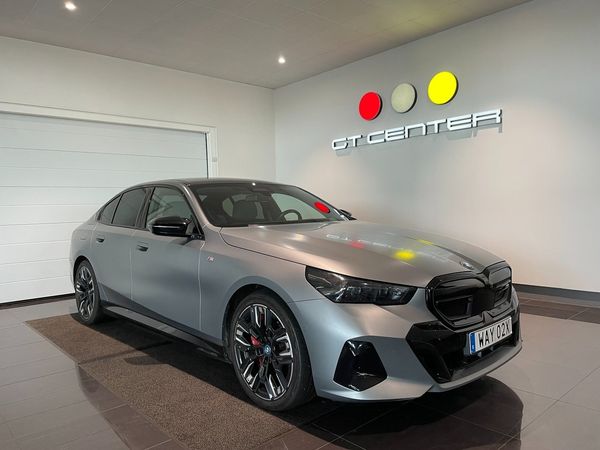 BMW i5 M60 xDrive Sedan Momsbil MSportPro Se spec!! - 2024