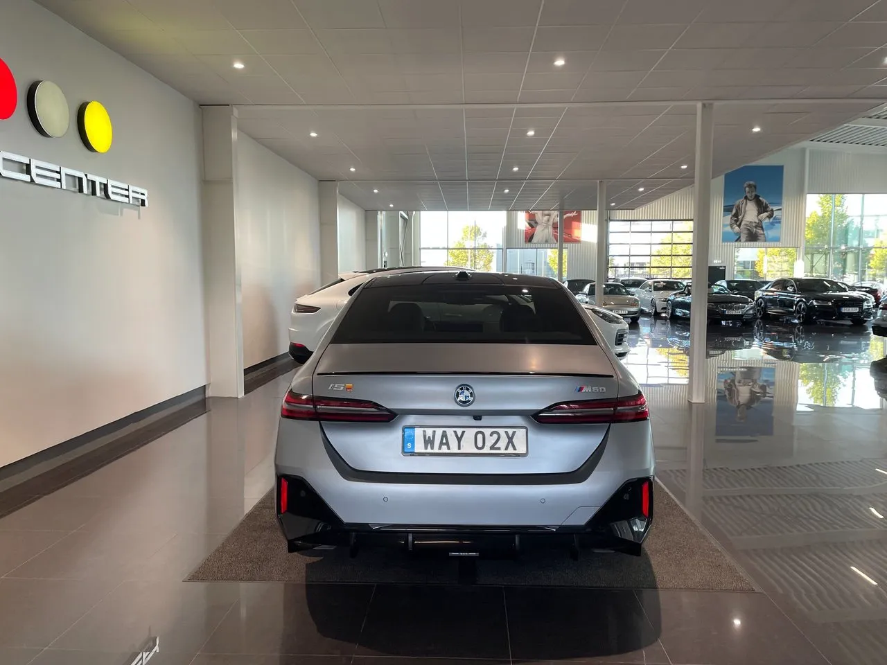 Vehicle image 7