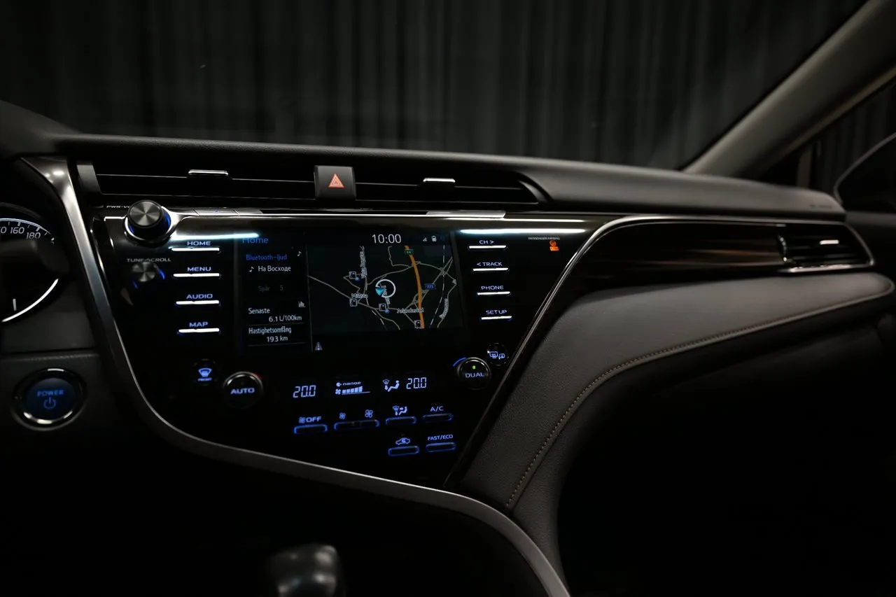 Vehicle image 20