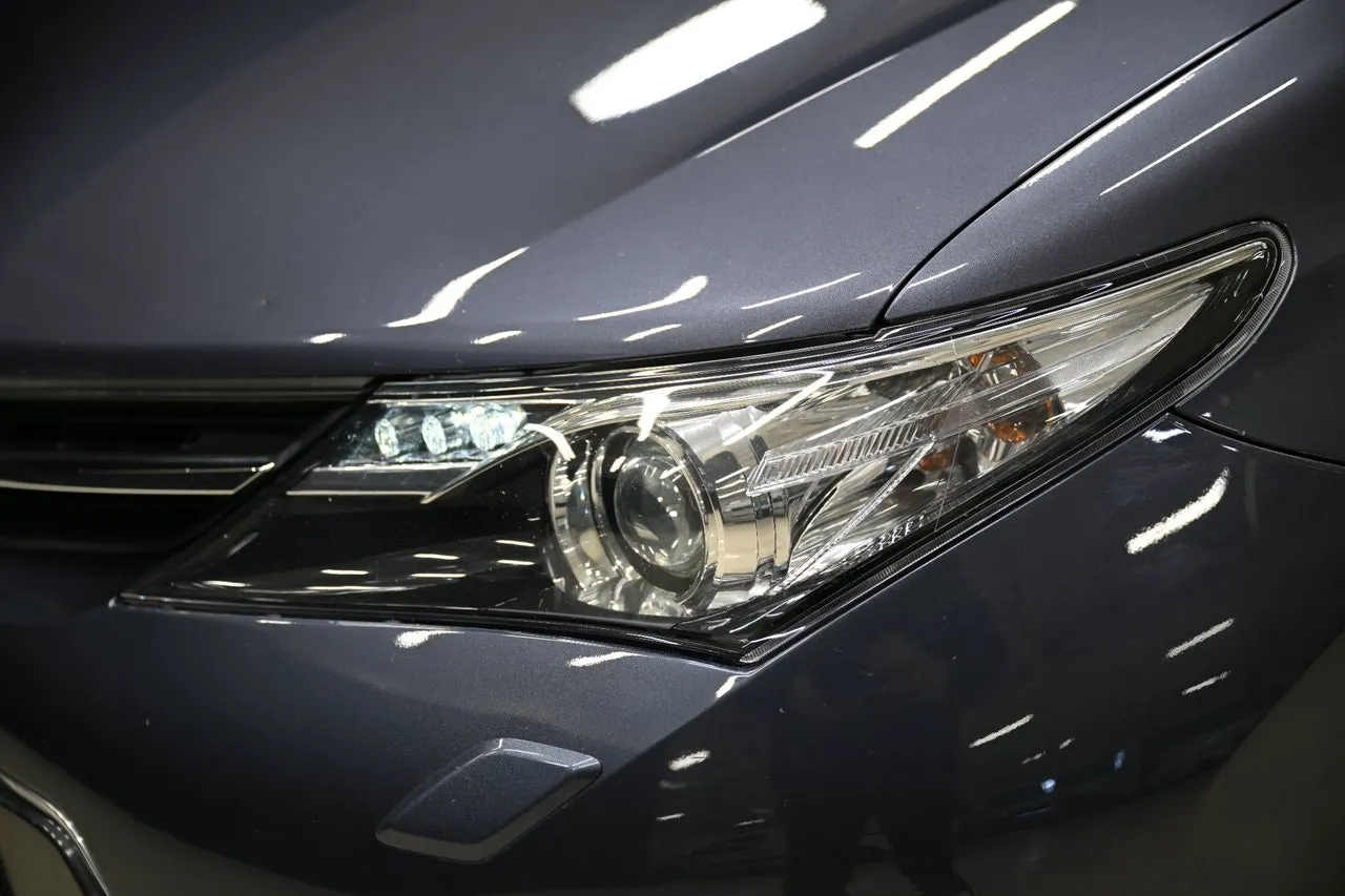 Vehicle image 11
