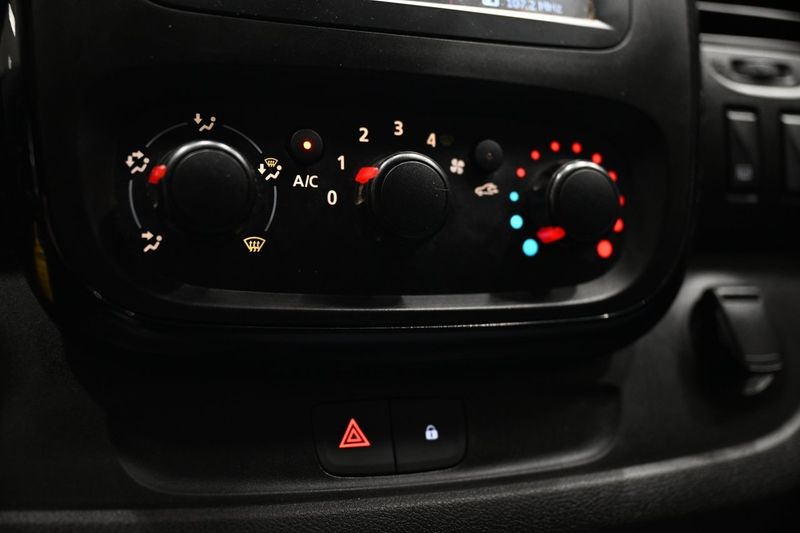 Opel Vivaro bild 22