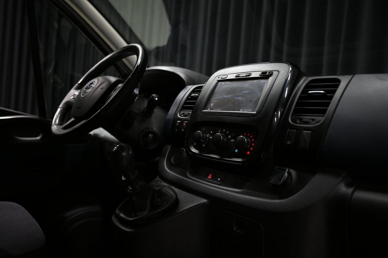 Opel Vivaro bild 26