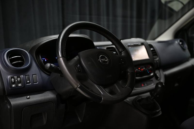 Opel Vivaro bild 14